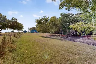 224 Old Coach Ln, Elgin, TX 78621 - Photo 35