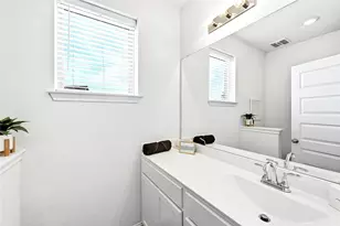 8009 Mellencamp Dr, Austin, TX 78744 - Photo 17