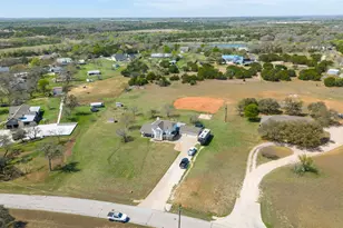 118 Deep Lake Dr, Liberty Hill, TX 78642 - Photo 35