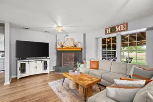 118 Deep Lake Dr, Liberty Hill, TX 78642 - Photo 11