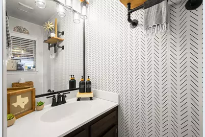 118 Deep Lake Drive, Liberty Hill, TX 78642 - Photo 31