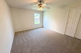 12816 Wooly Bucket Cove, Elgin, TX 78621 - Photo 9