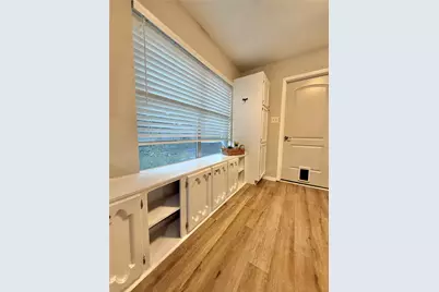 9511 Meadowheath Drive, Austin, TX 78729 - Photo 7
