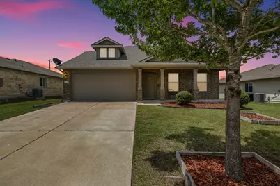 605 San Antonio Riverwalk Walk, Hutto, TX 78634 - Photo 3