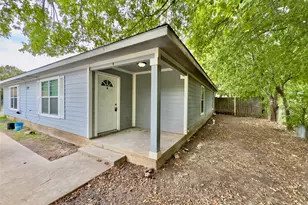 709 San Saba St, Lockhart, TX 78644 - Photo 1