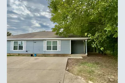 709 San Saba Street #A, Lockhart, TX 78644 - Photo 3