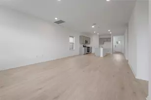 435 Mustang Lk Cir, Buda, TX 78610 - Photo 9