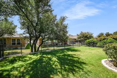 421 Holiday Creek Lane, Georgetown, TX 78633 - Photo 23