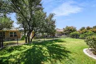 421 Holiday Creek Ln, Georgetown, TX 78633 - Photo 23