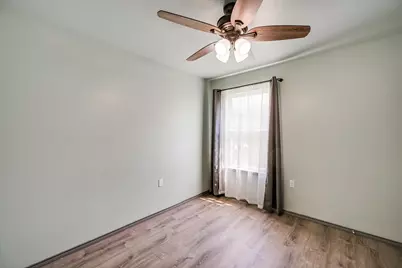 421 Holiday Creek Lane, Georgetown, TX 78633 - Photo 17