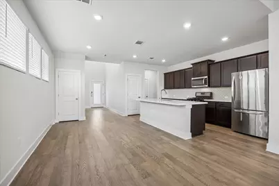 8503 McKamy Drive, Austin, TX 78744 - Photo 9