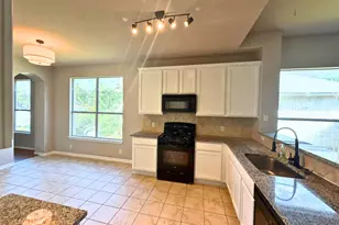 3304 Winding Shore Ln, Pflugerville, TX 78660 - Photo 13