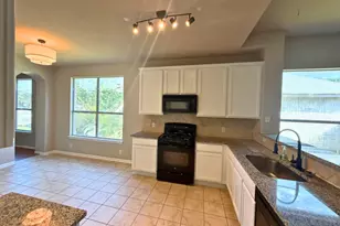 3304 Winding Shore Ln, Pflugerville, TX 78660 - Photo 11