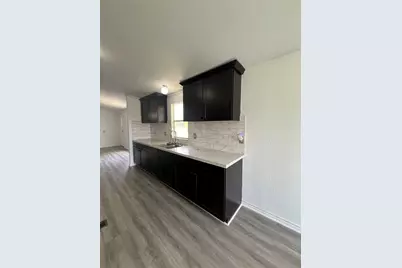 330 Grandview Drive, San Marcos, TX 78666 - Photo 7