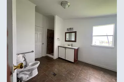 330 Grandview Drive, San Marcos, TX 78666 - Photo 11