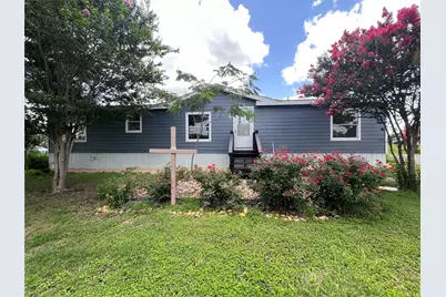330 Grandview Drive, San Marcos, TX 78666 - Photo 1