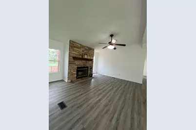 330 Grandview Drive, San Marcos, TX 78666 - Photo 9
