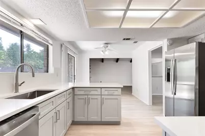 11407 Barrington Way, Austin, TX 78759 - Photo 11