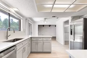 11407 Barrington Way, Austin, TX 78759 - Photo 11