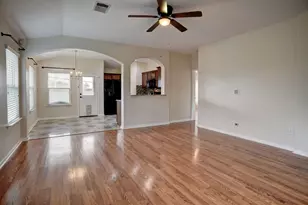 106 Double Barrel Ct, Bastrop, TX 78602 - Photo 7