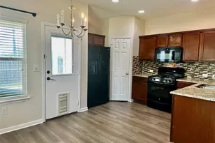 106 Double Barrel Ct, Bastrop, TX 78602 - Photo 7