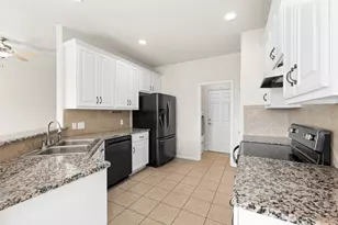 10210 Twin Lake Loop, Dripping Springs, TX 78620 - Photo 11