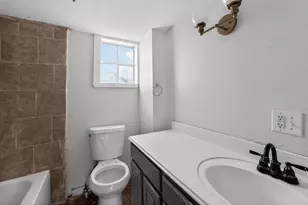 706 W 5th St, Hearne, TX 77859 - Photo 5