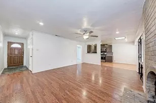 1307 Meadgreen Dr, Austin, TX 78758 - Photo 7