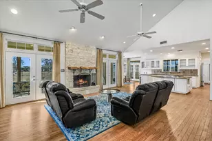 842 Boos Ln, Fredericksburg, TX 78624 - Photo 11