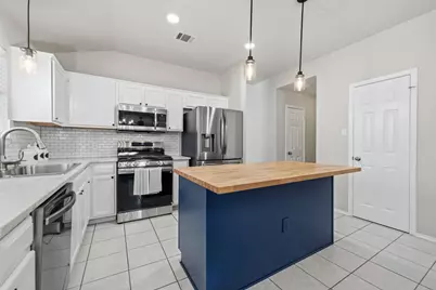 3704 Kissman Drive, Austin, TX 78728 - Photo 11