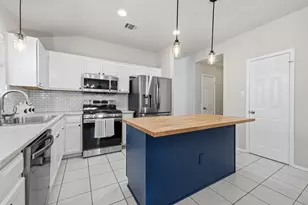 3704 Kissman Dr, Austin, TX 78728 - Photo 11