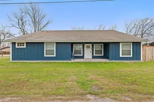 400 S Guadalupe, Granger, TX 76530 - Photo 5