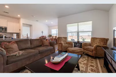 541 Barcelona Street, Kyle, TX 78640 - Photo 5