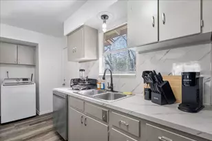 3007 Burning Oak Dr, Austin, TX 78704 - Photo 9