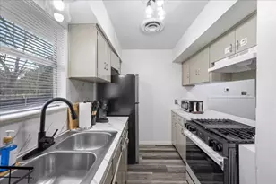 3007 Burning Oak Dr, Austin, TX 78704 - Photo 25