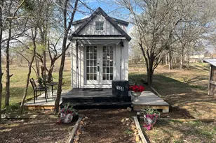 128 Arrowhead Ct, Bastrop, TX 78602 - Photo 11