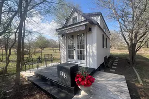 128 Arrowhead Ct, Bastrop, TX 78602 - Photo 1