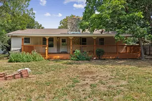 1102 Dunman Dr, Georgetown, TX 78628 - Photo 25