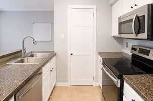 8888 Tallwood Dr, Austin, TX 78759 - Photo 7