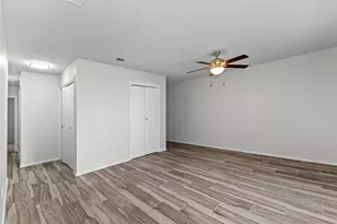 10807 Lambert Cir, Austin, TX 78758 - Photo 9