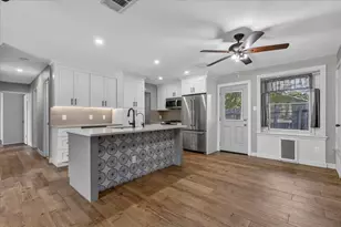 6200 Shadow Bend, Austin, TX 78745 - Photo 7