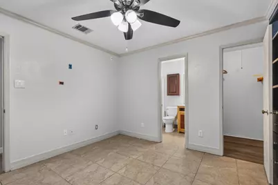 6200 Shadow Bend, Austin, TX 78745 - Photo 19
