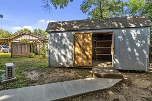 6200 Shadow Bend, Austin, TX 78745 - Photo 27