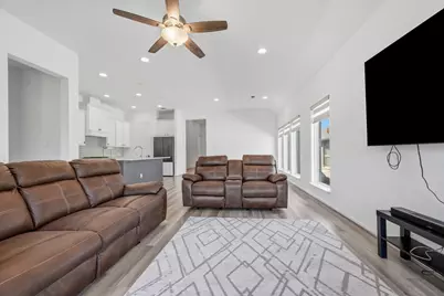 304 Barton Oak Trail, Georgetown, TX 78628 - Photo 19
