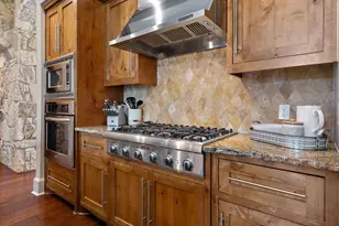 2002 Kinney Ave, Austin, TX 78704 - Photo 7