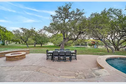 301 Medlin Creek Loop, Dripping Springs, TX 78620 - Photo 33
