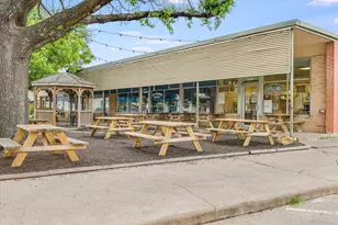 2425 Ashdale Dr, Austin, TX 78757 - Photo 15