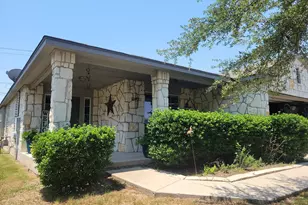 305 Verano Dr, Kyle, TX 78640 - Photo 7
