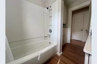 815 Lizzie Street, Taylor, TX 76574 - Photo 9
