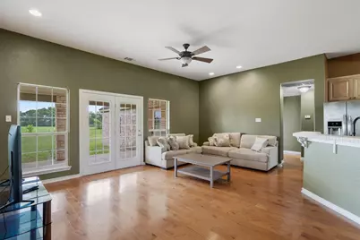 130 Cotton Rows Lane, Taylor, TX 76574 - Photo 15